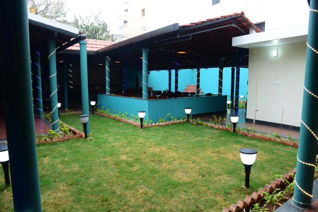 M G Residency Chikmagalūr Exterior foto
