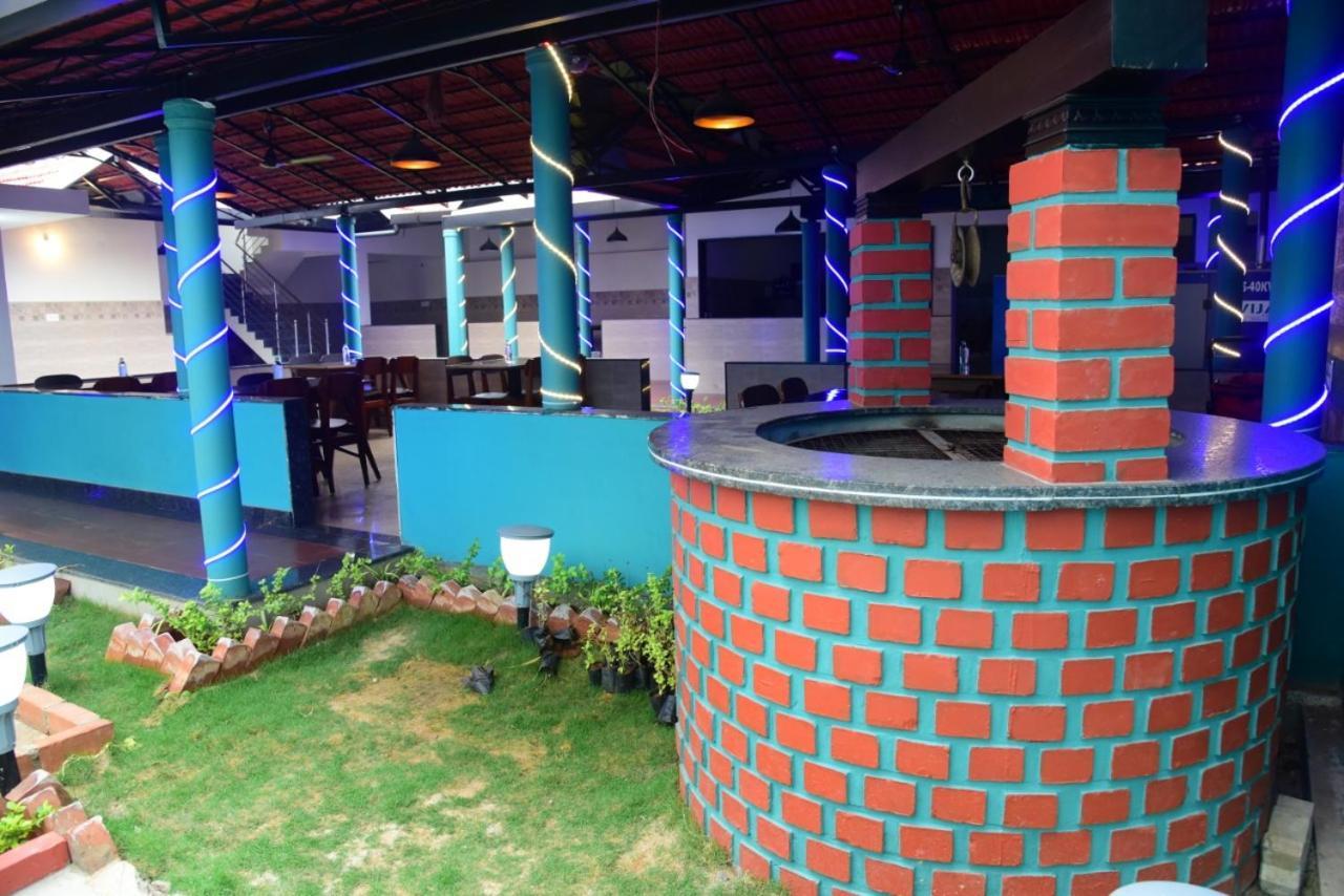 M G Residency Chikmagalūr Exterior foto